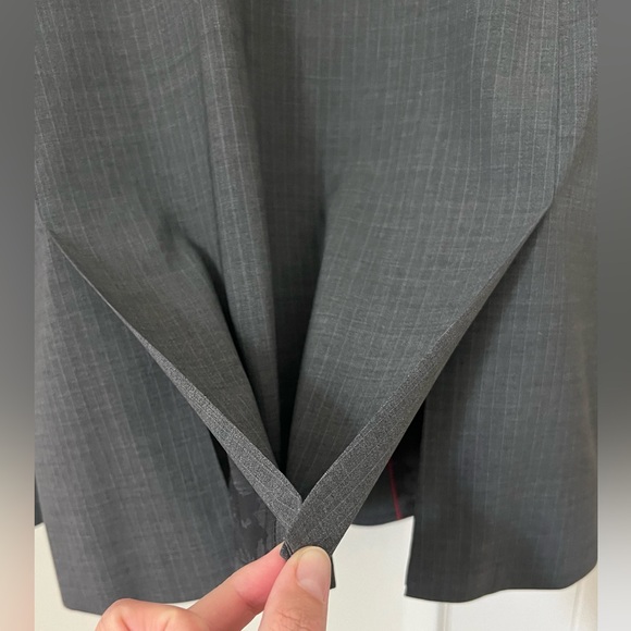 Hugo Boss mens suit (grey, 42L) - Picture 4 of 6